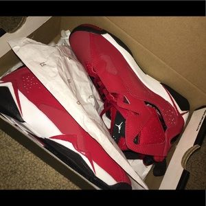 Jordan true flight bg